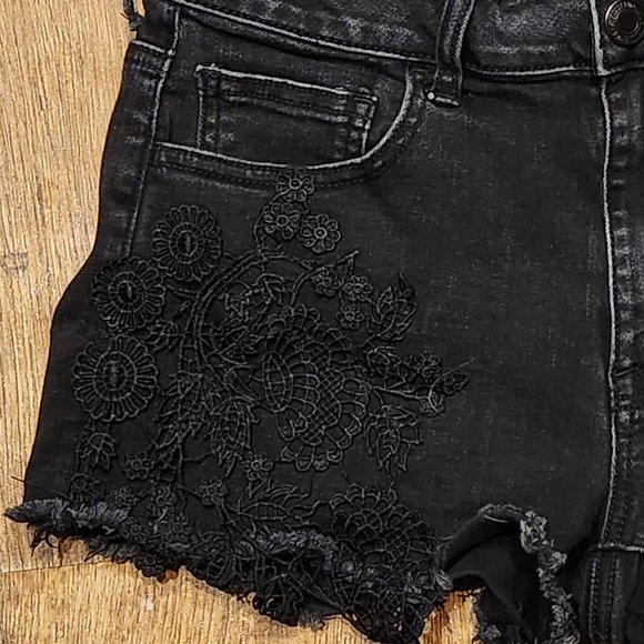 AMERICAN EAGLE Super Super Stretch X Hi-Rise Shortie Black Lace - Sz 10 - Picture 2 of 7